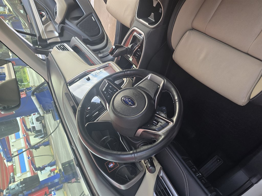 2021 Subaru Outback Limited - Photo 13